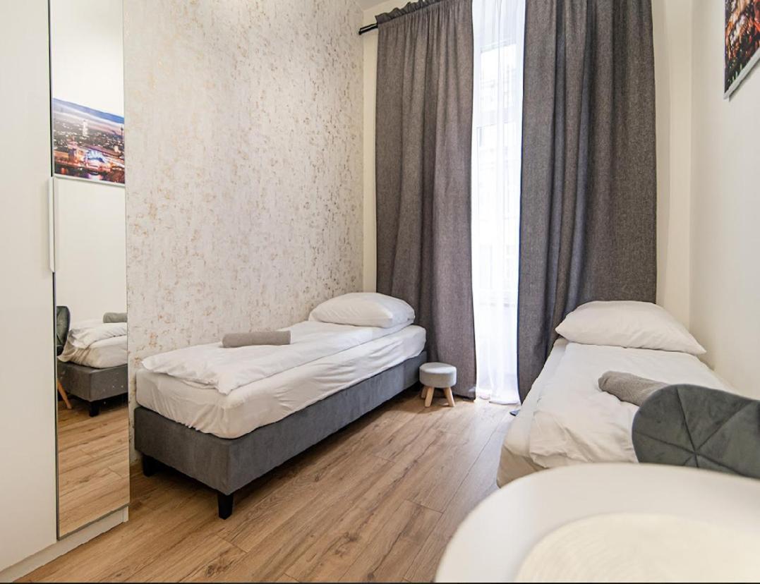 Apartamenty Mikubo Wrocław Exteriör bild