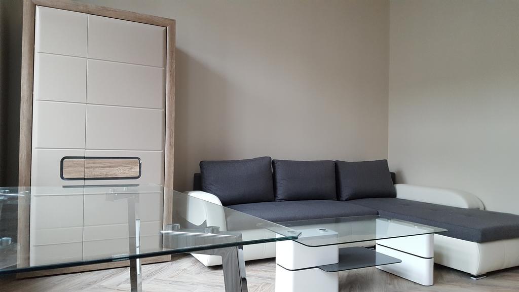 Apartamenty Mikubo Wrocław Exteriör bild