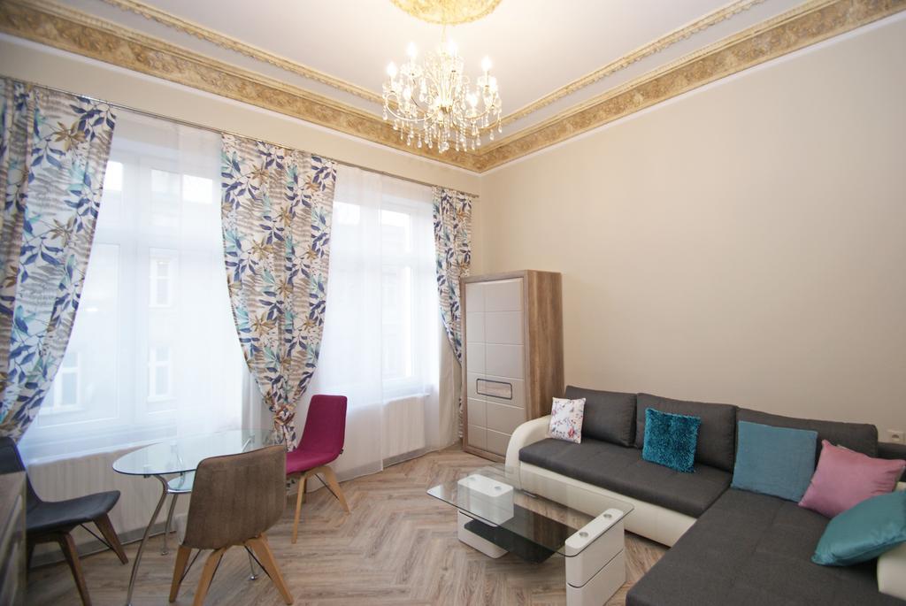 Apartamenty Mikubo Wrocław Exteriör bild