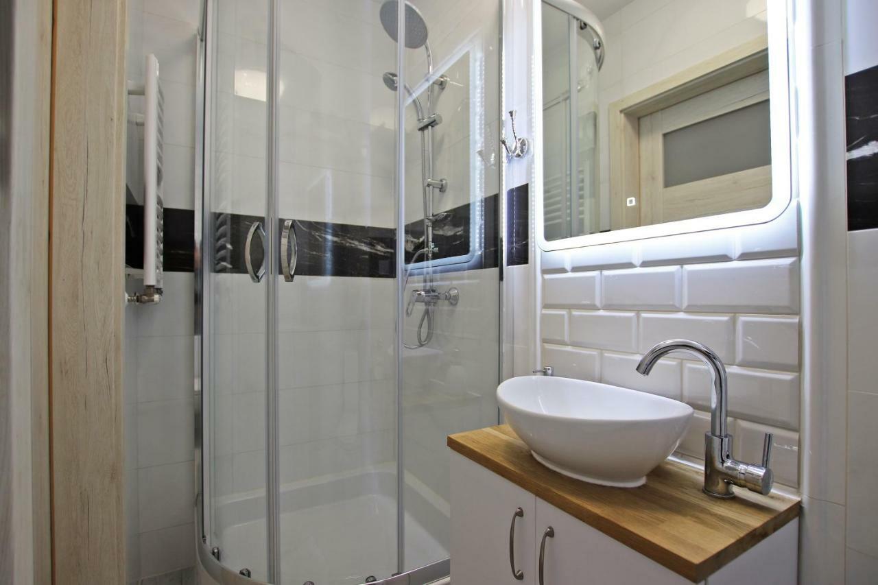 Apartamenty Mikubo Wrocław Exteriör bild