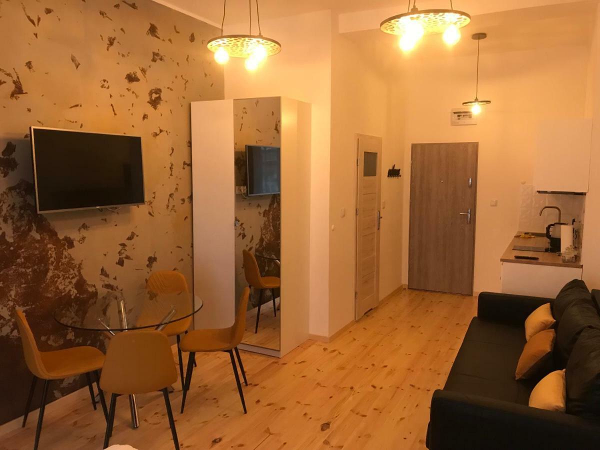 Apartamenty Mikubo Wrocław Exteriör bild